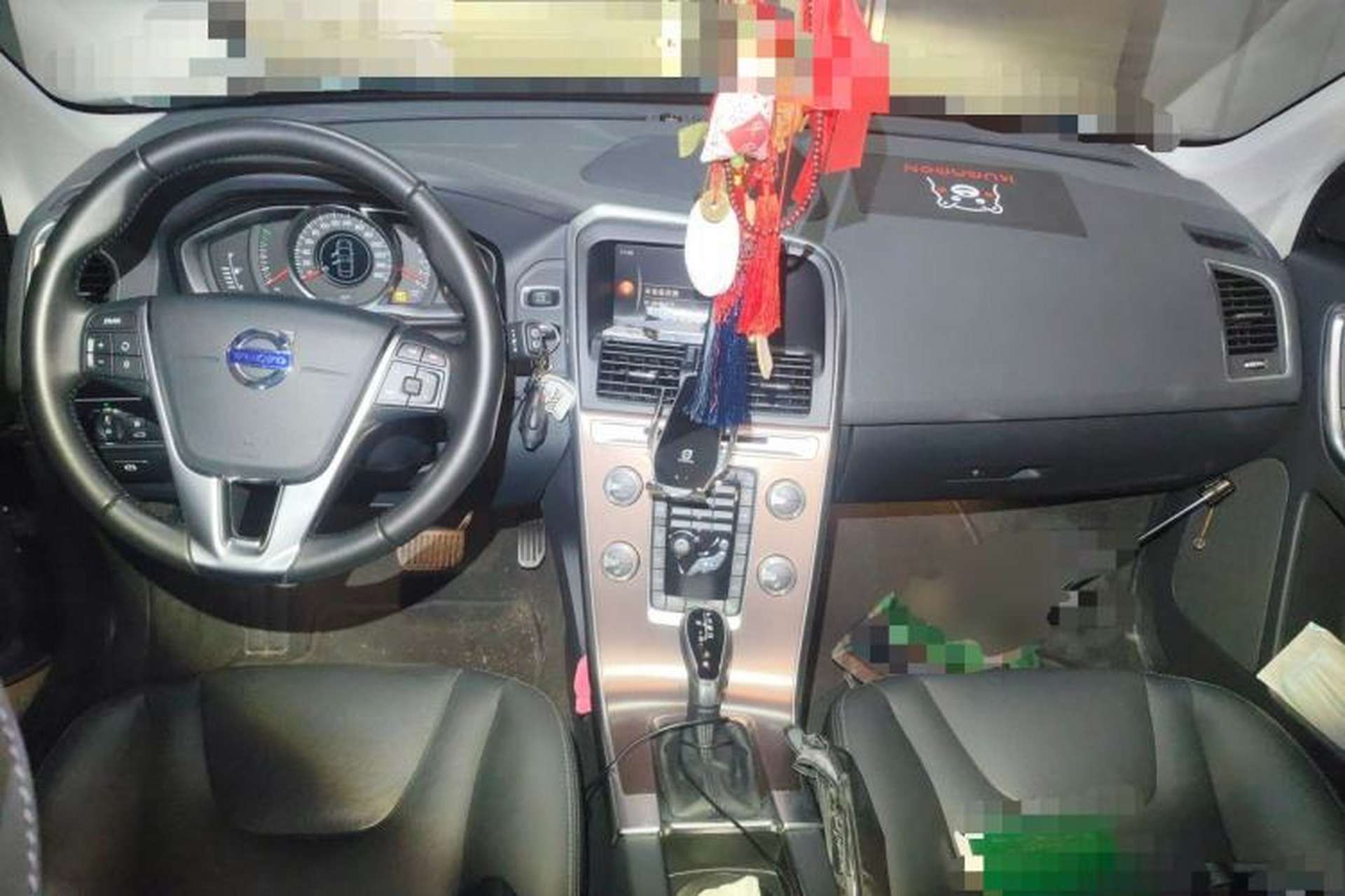 Used Volvo XC60 2017 T5 Smart Upgrade Edition Center Console