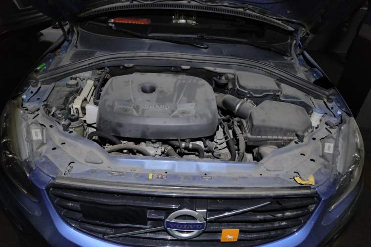 Used Volvo XC60 2017 T5 AWD Personalized Sport Edition Engine Bay