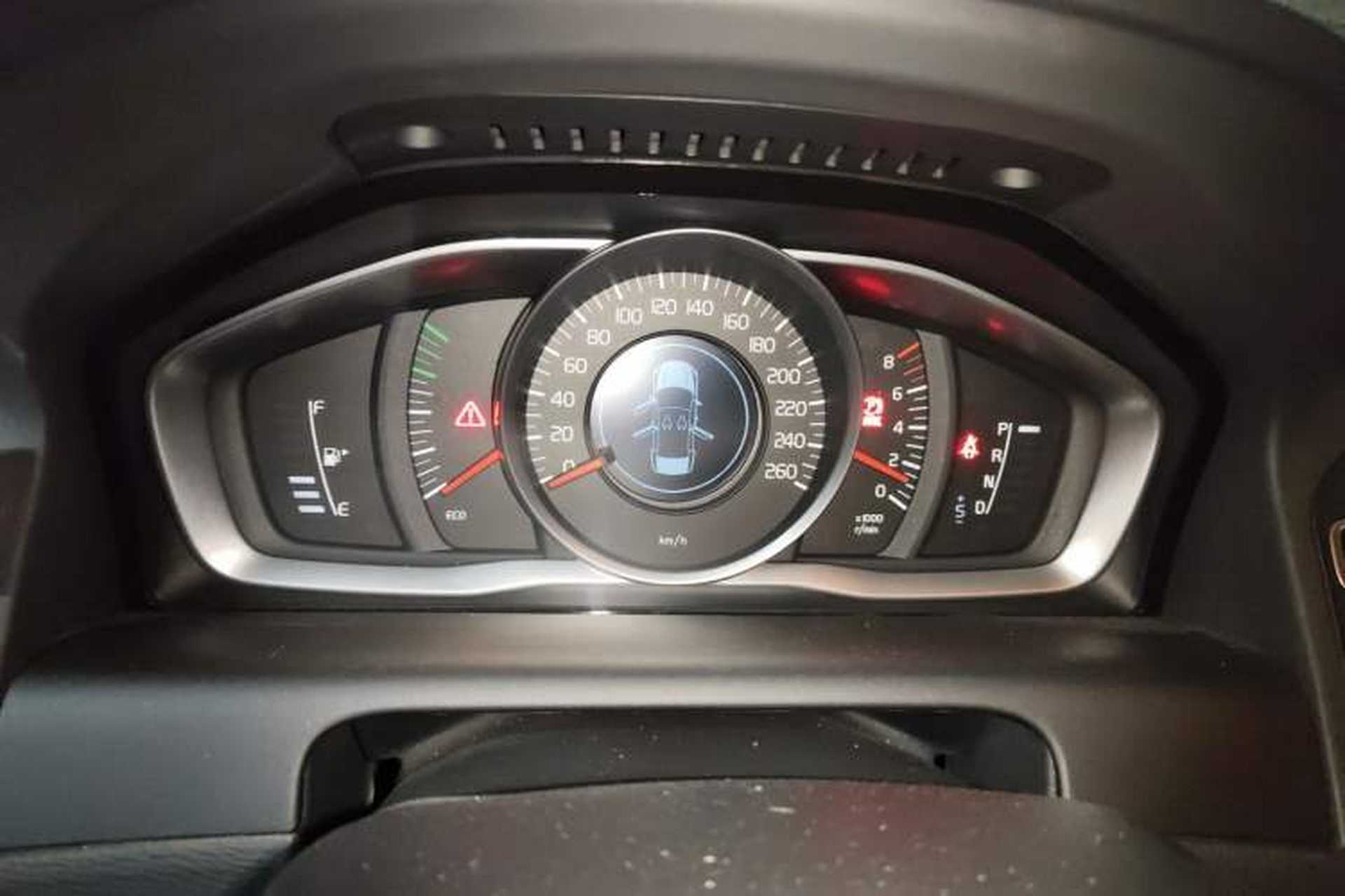 Used Volvo XC60 2017 T5 AWD Smart Upgrade Edition Instrument Cluster