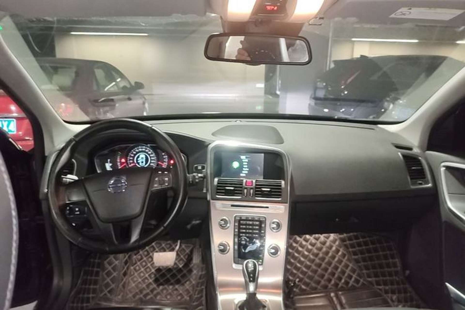 Used Volvo XC60 2017 T5 Smart Upgrade Edition Center Console