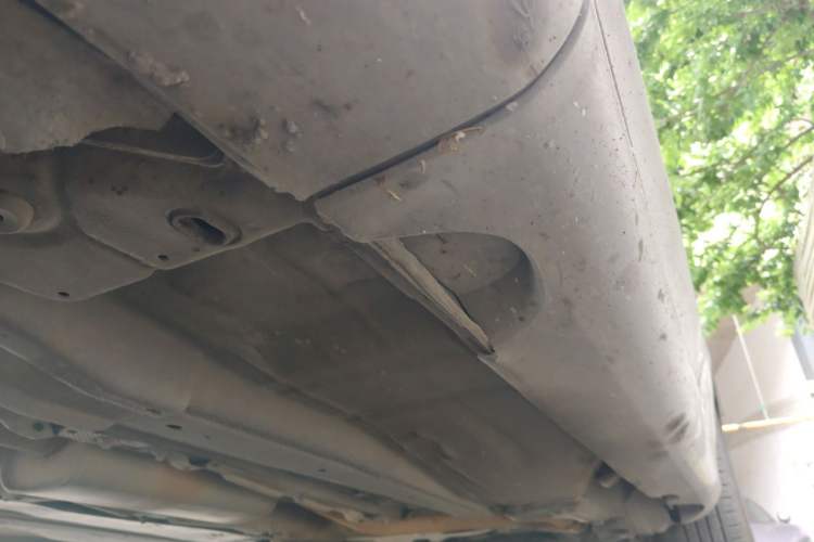 Used Volvo XC60  Chassis Front Left