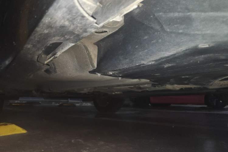 Used Volvo XC60 2017 T5 AWD Smart Upgrade Model Chassis Rear Left