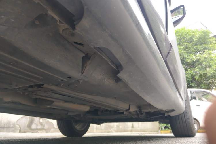 Used Volvo XC60  Chassis Rear Right