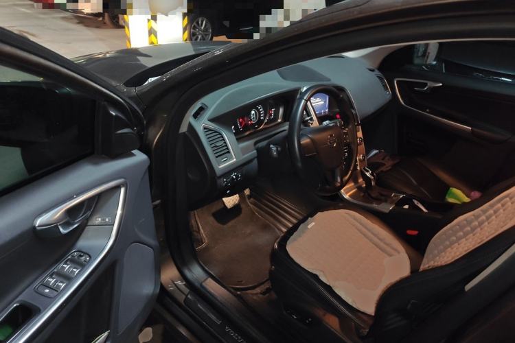 Used Volvo XC60 2017 T5 Smart Upgrade Edition Driver Seat