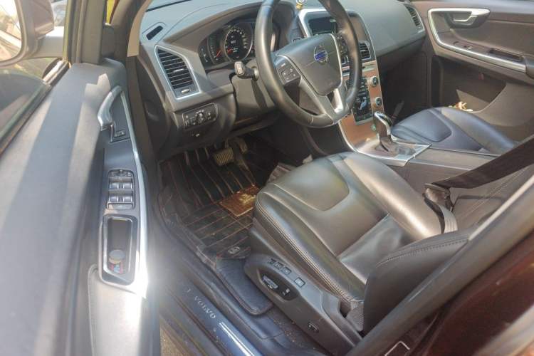 Used Volvo XC60 2017 T5 Smart Upgrade Edition Driver Seat