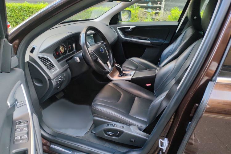 Used Volvo XC60 2017 T5 Smart Upgrade Edition Driver Seat