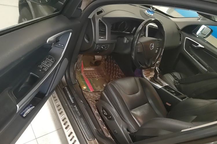 Used Volvo XC60 2017 T5 Smart Upgrade Edition Driver Seat