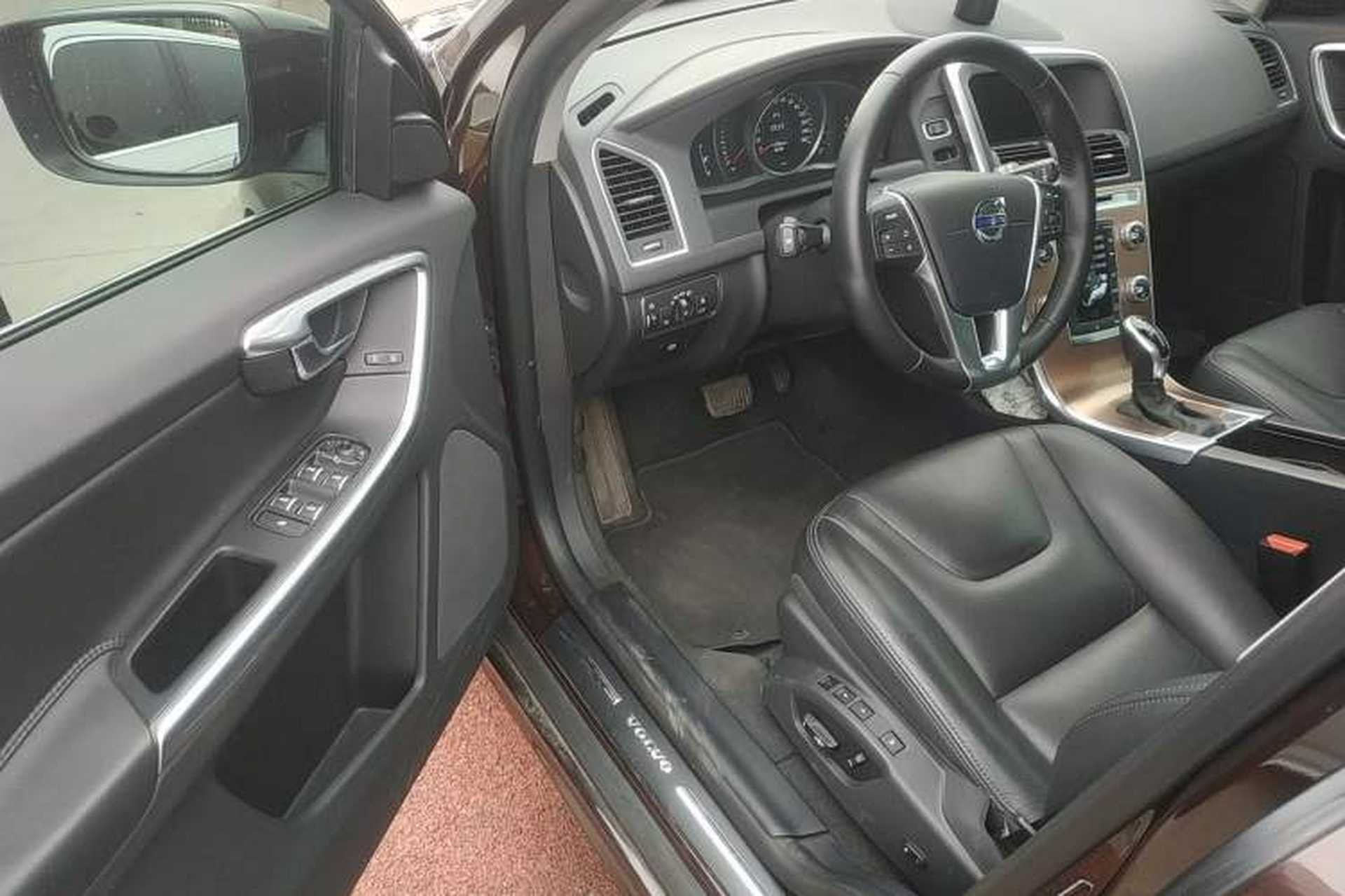 Used Volvo XC60 2017 T5 AWD Smart Upgrade Edition Driver Seat
