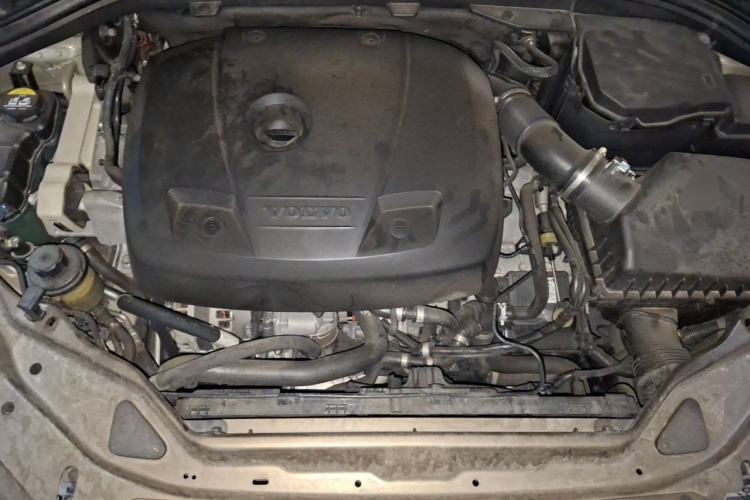 Used Volvo XC60 2017 T5 Smart Upgrade Edition Engine Bay