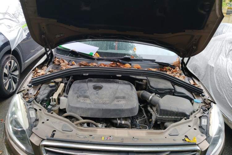 Used Volvo XC60 2017 T5 Smart Upgrade Edition Engine Bay