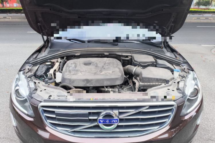 Used Volvo XC60 2017 T5 AWD Smart Upgrade Edition Engine Bay