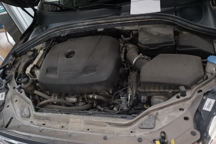Used Volvo XC60 2017 T5 Smart Upgrade Edition Engine Bay
