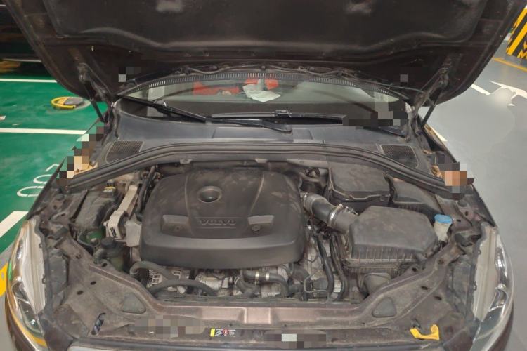 Used Volvo XC60 2017 T5 AWD Smart Range Edition Engine Bay
