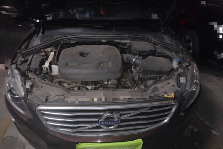 Used Volvo XC60 2017 T5 Smart Upgrade Edition Engine Bay