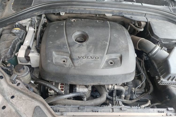 Used Volvo XC60 2017 T5 Smart Upgrade Edition Engine Bay