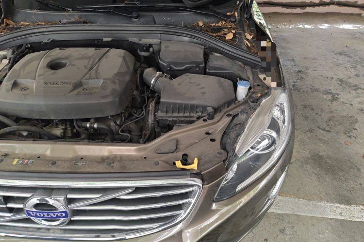 Used Volvo XC60 2017 T5 AWD Smart Range Edition Engine Bay Left