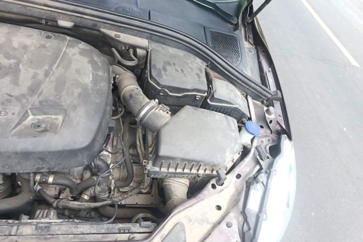 Used Volvo XC60 2017 T5 AWD Smart Upgrade Edition Engine Bay Left