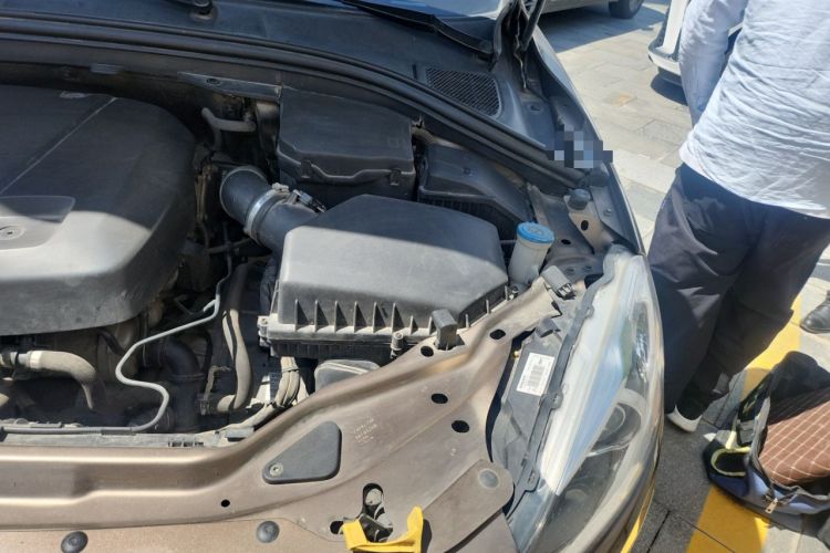 Used Volvo XC60 2017 T5 Smart Upgrade Edition Engine Bay Left
