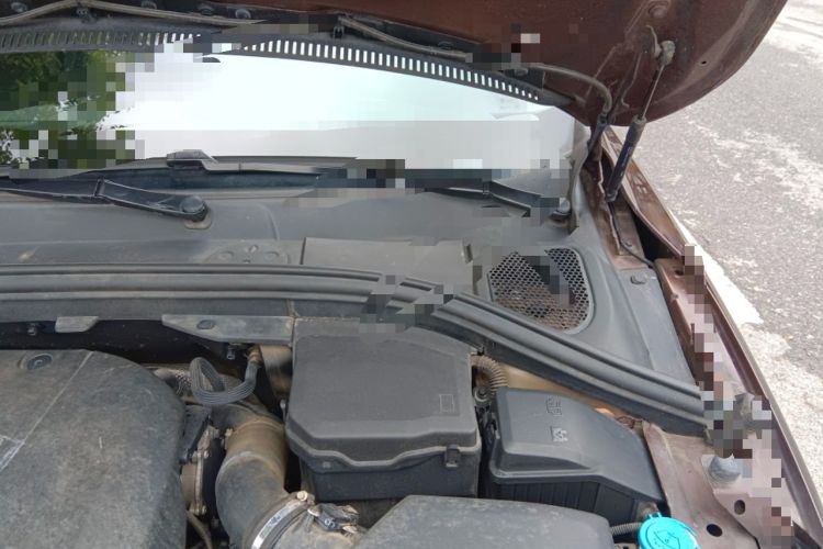 Used Volvo XC60 2017 T5 Smart Upgrade Edition Engine Bay Left