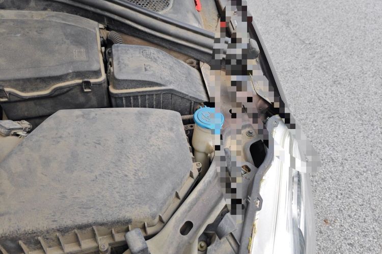 Used Volvo XC60 2017 T5 Smart Upgrade Edition Engine Bay Left