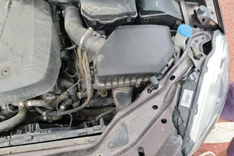Used Volvo XC60 2017 T5 Smart Upgrade Edition Engine Bay Left
