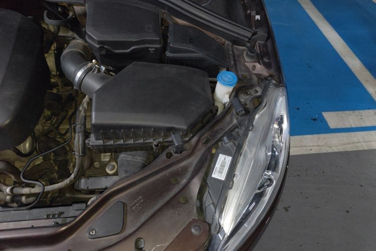 Used Volvo XC60 2017 T5 Smart Upgrade Edition Engine Bay Left