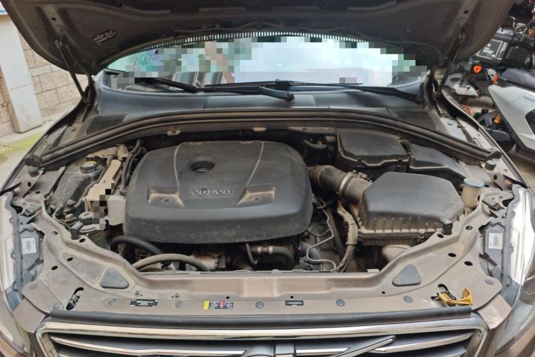 Used Volvo XC60 2017 T5 AWD Smart Range Edition Engine Bay