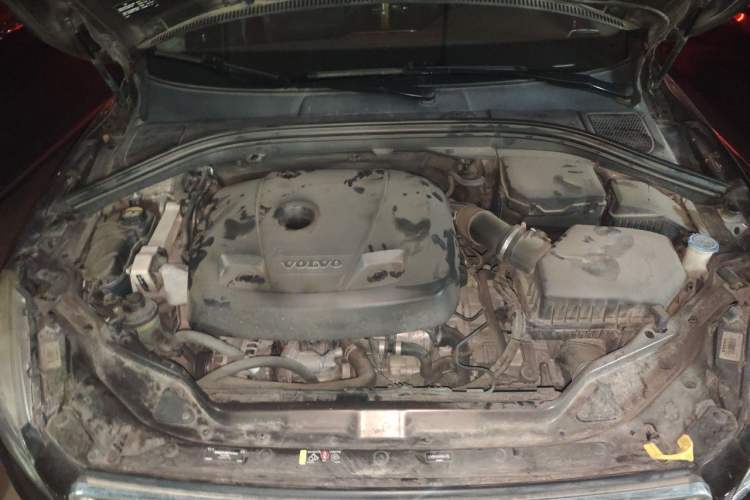 Used Volvo XC60 2017 T5 AWD Smart Drive Edition Engine Bay