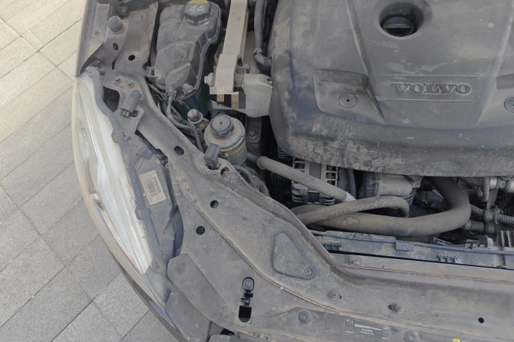 Used Volvo XC60 2017 T5 AWD Smart Drive Edition Engine Bay Right