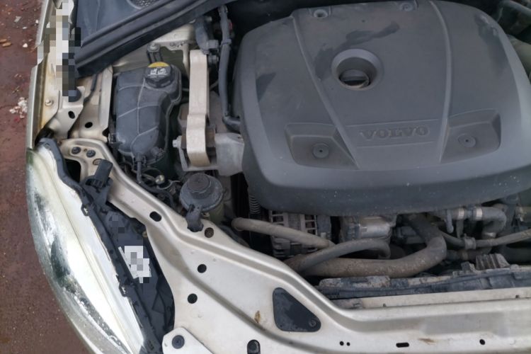 Used Volvo XC60 2017 T5 AWD Smart Upgrade Model Engine Bay Right