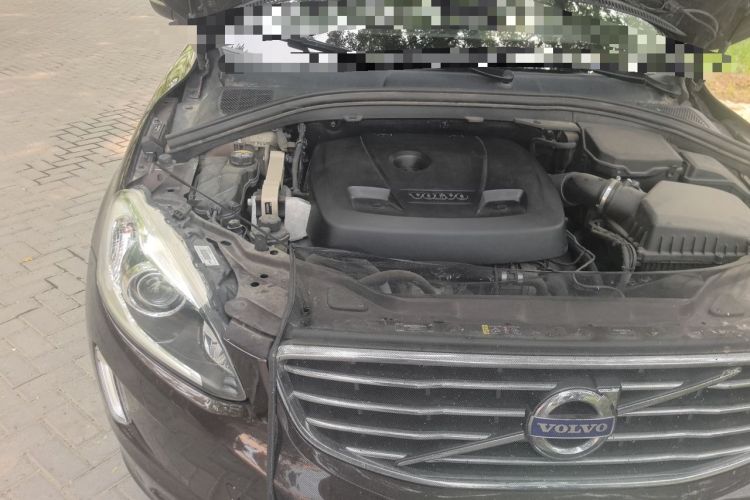 Used Volvo XC60 2017 T5 AWD Smart Upgrade Edition Engine Bay Right