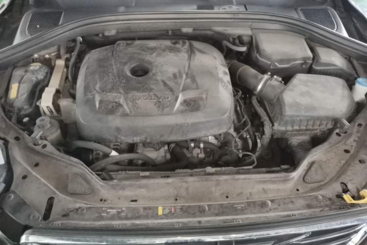 Used Volvo XC60 2017 T5 AWD Smart Upgrade Edition Engine Bay