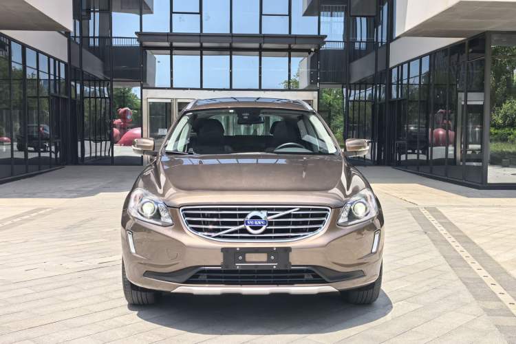 Used Volvo XC60 2017 T5 AWD Smart Upgrade Edition Exterior 1