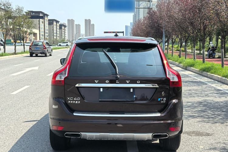 Used Volvo XC60 2017 T5 Smart Upgrade Edition Exterior 1