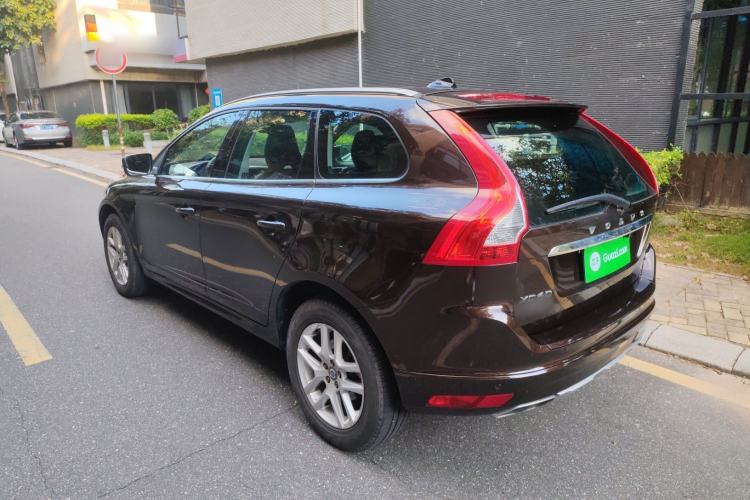 Used Volvo XC60 2017 T5 Smart Upgrade Edition Exterior 1