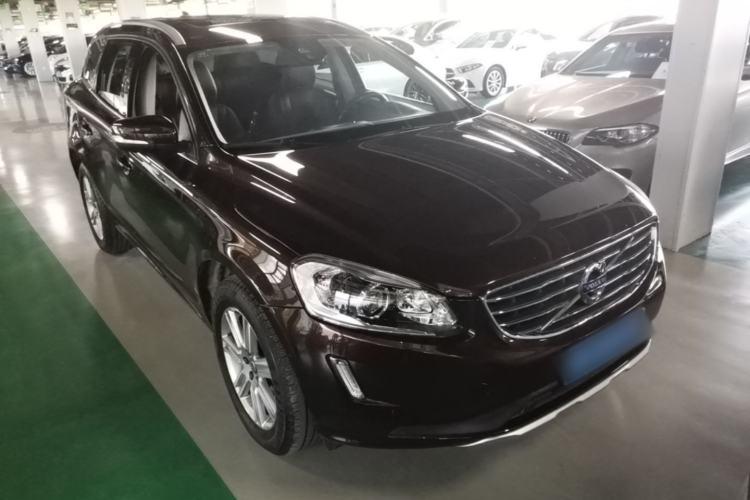 Used Volvo XC60 2017 T5 AWD Smart Upgrade Edition Exterior 1