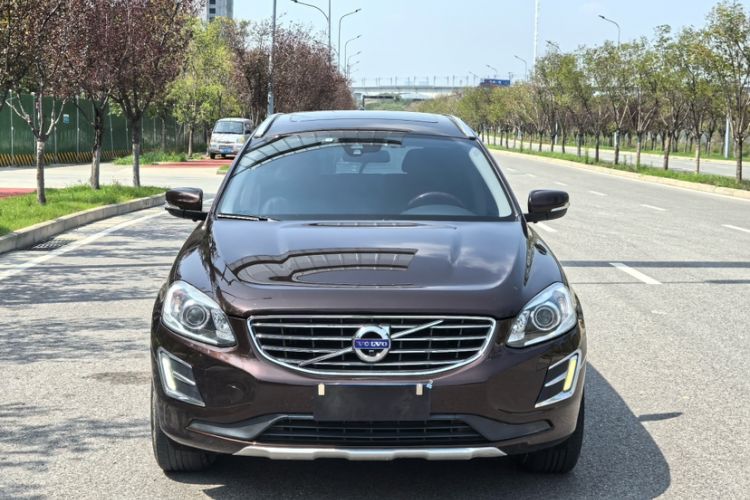 Used Volvo XC60 2017 T5 Smart Upgrade Edition Exterior 2