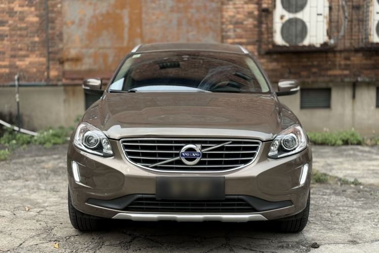 Used Volvo XC60 2017 T5 Smart Upgrade Edition Exterior 2