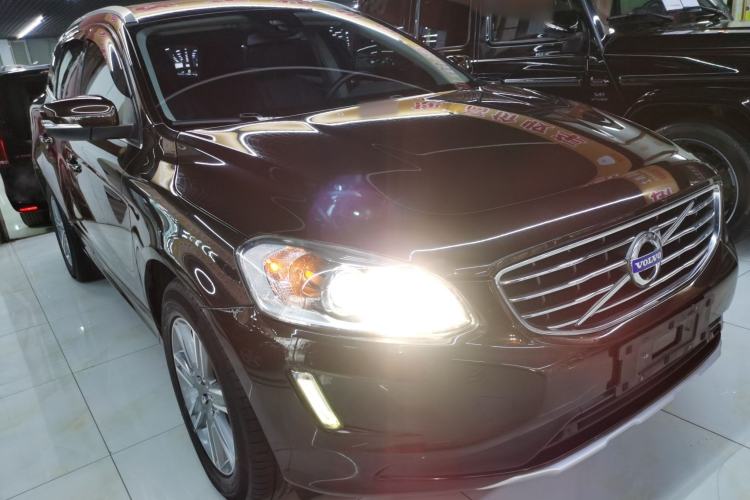 Used Volvo XC60 2017 T5 AWD Smart Upgrade Edition Exterior 2