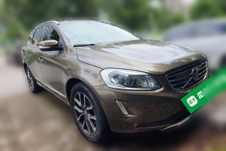 Used Volvo XC60 2017 T5 AWD Smart Upgrade Edition Exterior 2