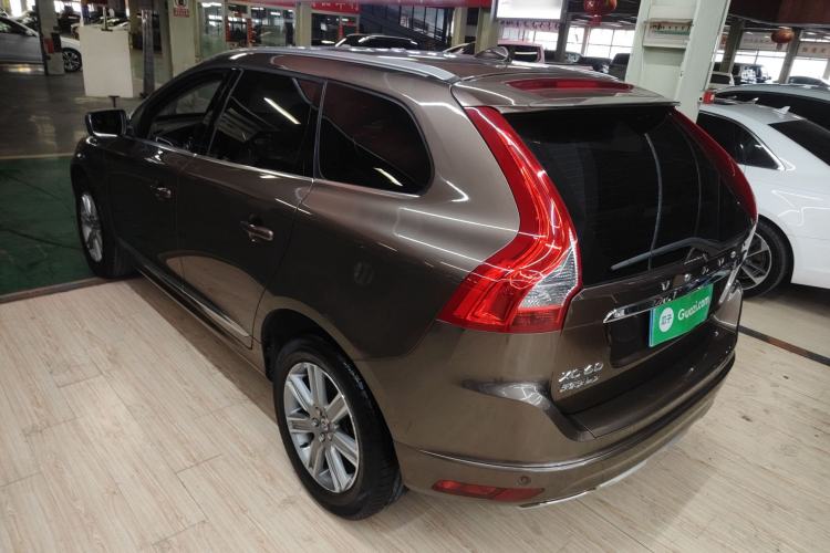 Used Volvo XC60 2017 T5 AWD Smart Range Edition Exterior 2