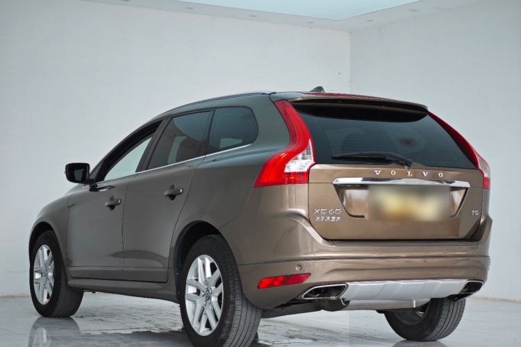 Used Volvo XC60 2017 T5 Smart Upgrade Edition Exterior 3