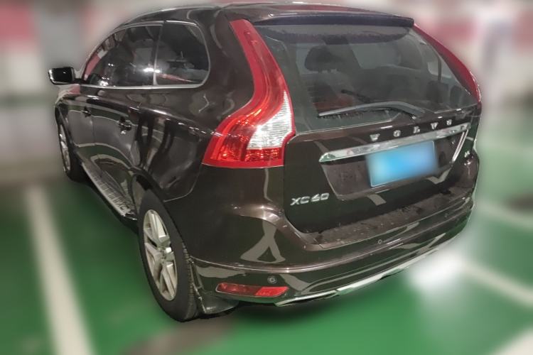 Used Volvo XC60 2017 T5 Smart Upgrade Edition Exterior 3