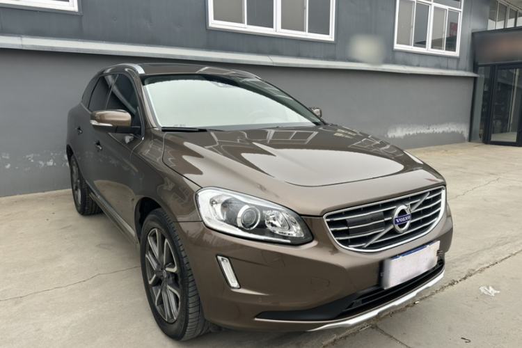 Used Volvo XC60 2017 T5 AWD Smart Upgrade Edition Exterior 3