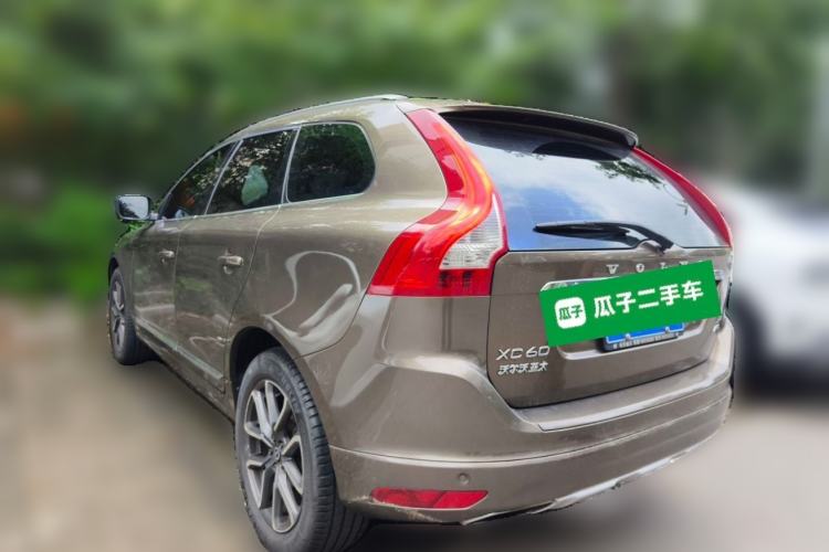Used Volvo XC60 2017 T5 AWD Smart Upgrade Edition Exterior 3