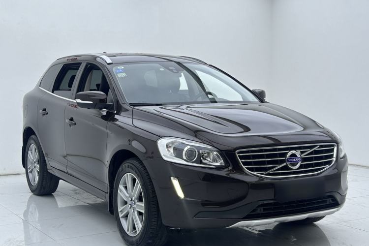 Used Volvo XC60 2017 T5 AWD Smart Upgrade Edition Exterior 4