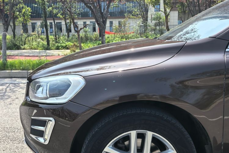 Used Volvo XC60 2017 T5 Smart Upgrade Edition Exterior 5