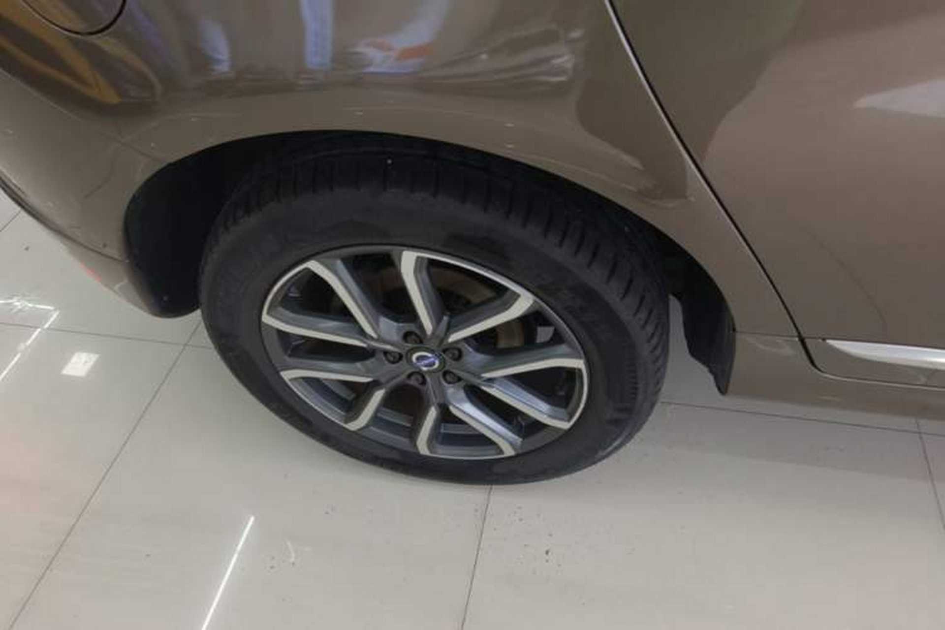 Used Volvo XC60 2017 T5 AWD Smart Upgrade Edition Exterior 5