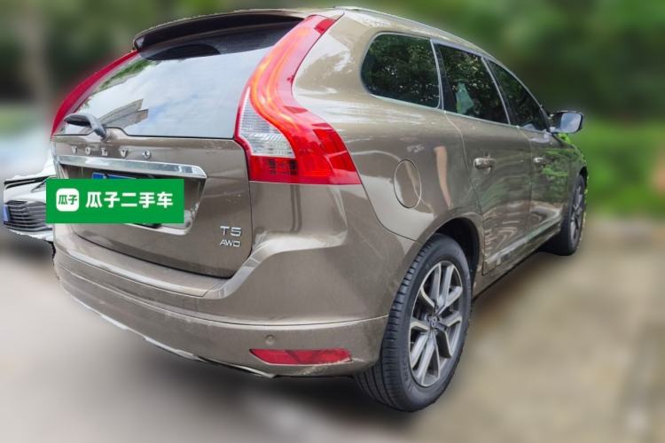 Used Volvo XC60 2017 T5 AWD Smart Upgrade Edition Exterior 5
