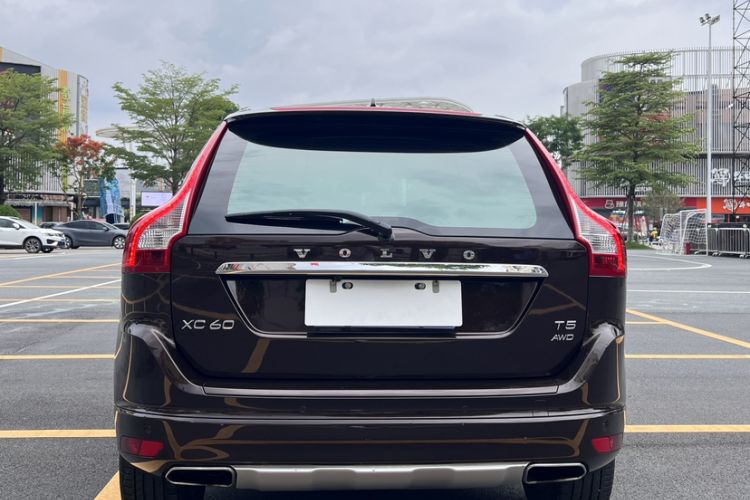 Used Volvo XC60 2017 T5 AWD Smart Upgrade Edition Exterior 6